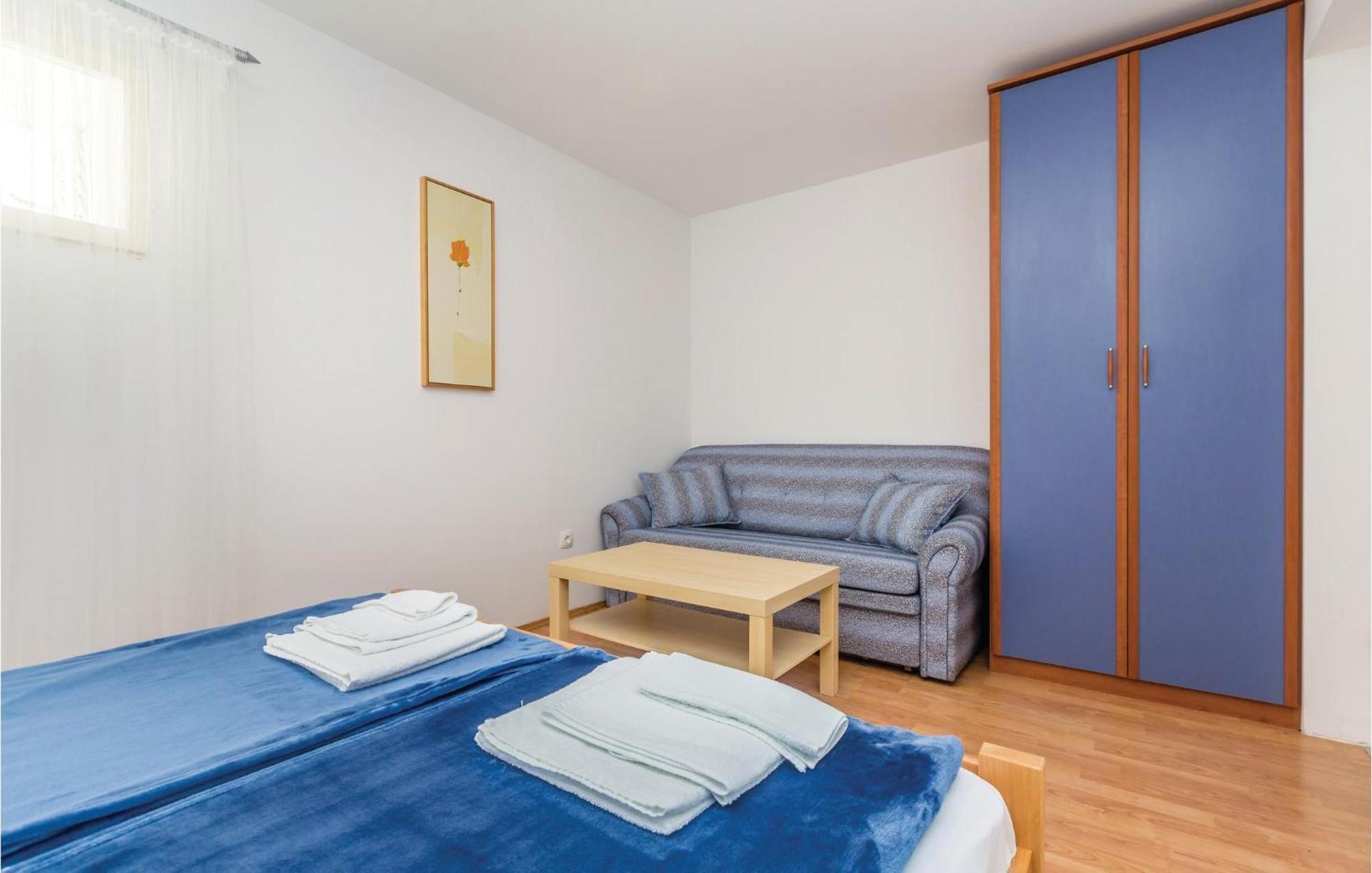 Gorgeous Apartment In Krk With Wifi Punat Zewnętrze zdjęcie